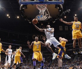 kaiyun官方-当锋线杀手戴上手套，本泽马零封C罗之夜，足球超越了胜负，当杀手戴起手套，本泽马零封C罗的超越胜负之夜