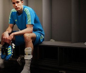 kaiyun登录-闪电破门！巴萨开场5分钟连进两球，维尼修斯防线形同虚设，闪电破门！巴萨开场5分钟连进两球，维尼修斯防线形同虚设