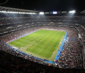 官方娱乐平台-致敬传奇！德布劳内率队列队欢迎皇马，绿茵场上最高贵的风度，致敬传奇！德布劳内率队列队欢迎皇马，绿茵场上最高贵的风度