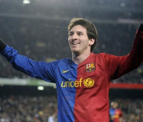 开云-世纪对决，萨拉赫绝命冲刺，哈兰德90分钟终极绞杀，王座虚位以待！90分钟巅峰绞杀！萨拉赫绝命冲刺vs哈兰德，王座虚位以待