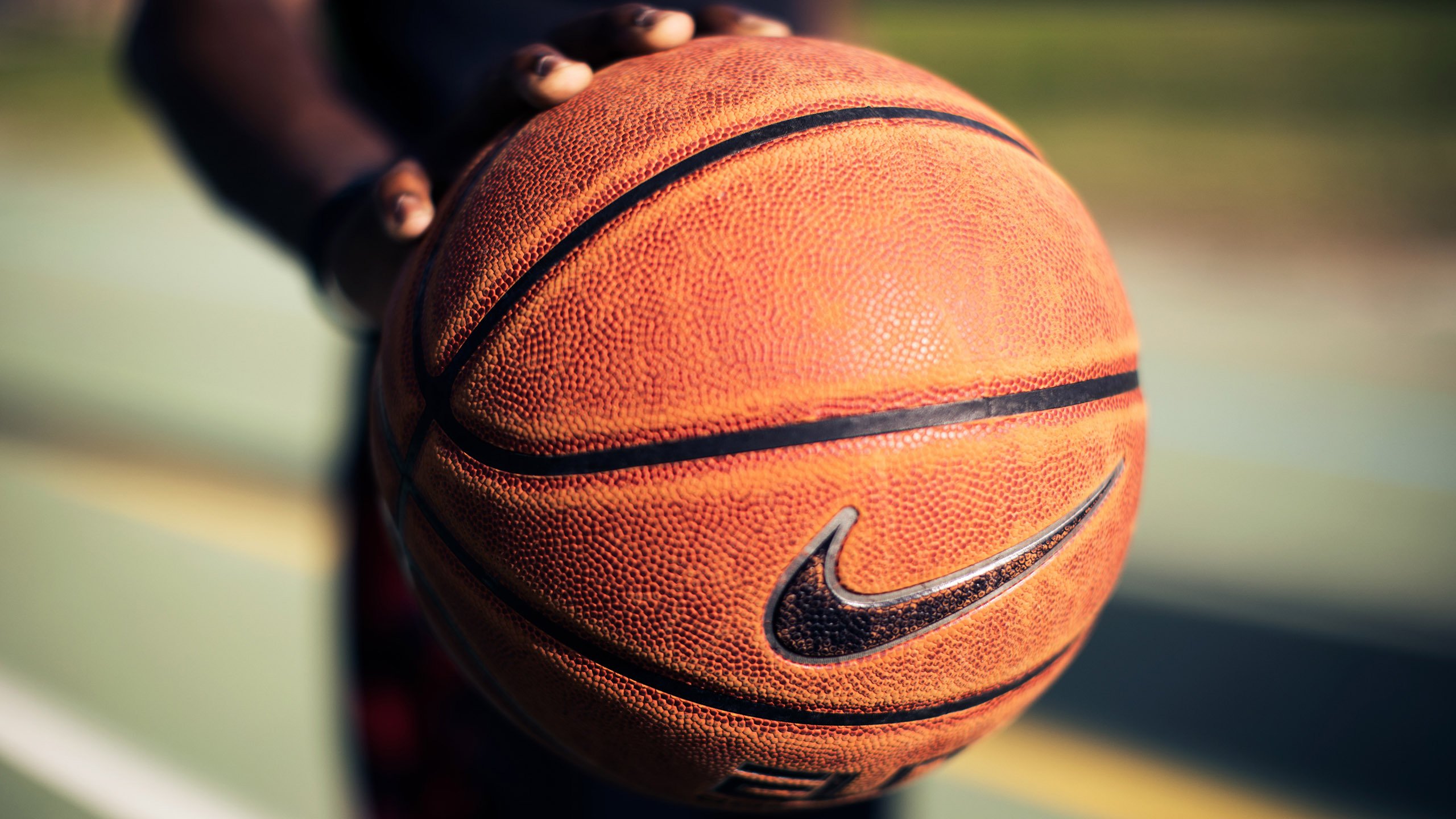 VAR判罚再引争议,C罗对阵巴萨裁判判点引发巨大争议,VAR判罚再陷争议,C罗对阵巴萨点球判罚引巨大波澜